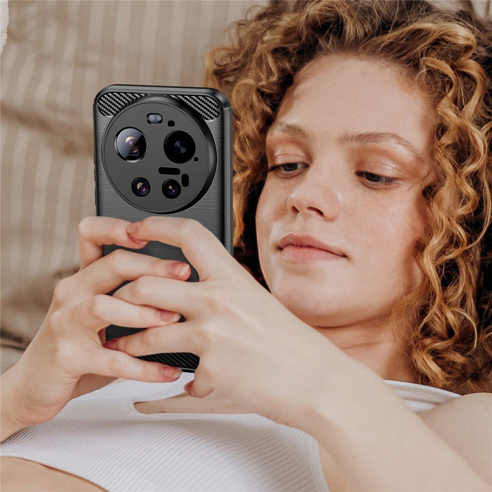 Carbon maskica za Xiaomi 17 Ultra - crna - Slika 5